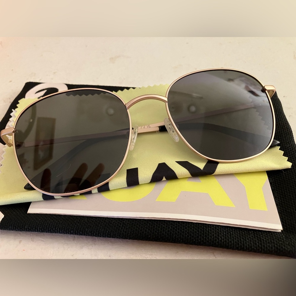 Quay Polarized Sunglasses - Jezabell NWT